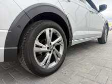 Volkswagen Taigo TSI R-Line - U7436