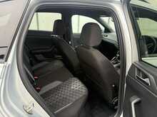 Volkswagen Taigo TSI R-Line - U7436
