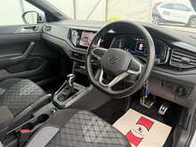 Volkswagen Taigo TSI R-Line - U7436