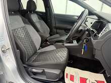 Volkswagen Taigo TSI R-Line - U7436