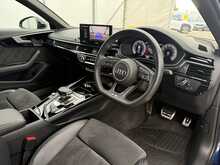 Audi A4 TDI Black Edition - U7452