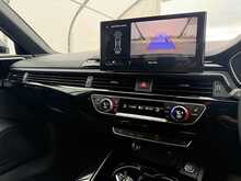 Audi A4 TDI Black Edition - U7452