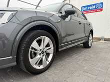 Audi Q2 TFSI CoD S line - U7471