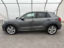 Audi Q2 TFSI CoD S line - U7471