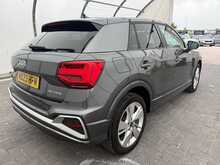 Audi Q2 TFSI CoD S line - U7471
