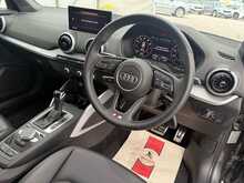Audi Q2 TFSI CoD S line - U7471