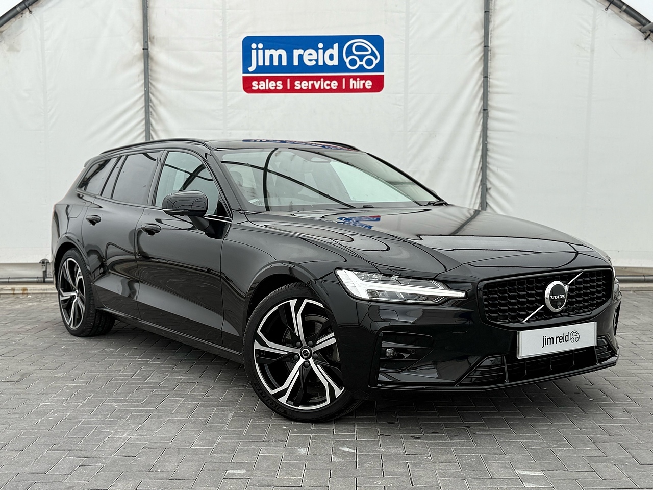 2025 Volvo V60