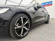 Volvo V60 B4 MHEV Ultra - U7473