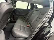 Volvo V60 B4 MHEV Ultra - U7473