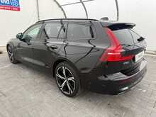 Volvo V60 B4 MHEV Ultra - U7473