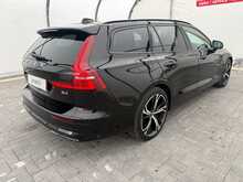 Volvo V60 B4 MHEV Ultra - U7473