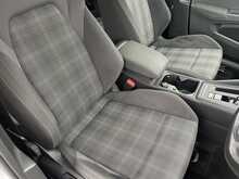 Volkswagen Golf TDI GTD - U7479