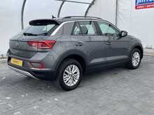 Volkswagen T-Roc TSI Life - U7485
