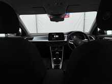Volkswagen T-Roc TSI Life - U7485
