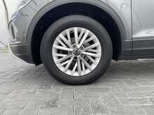 Volkswagen T-Roc TSI Life - U7485