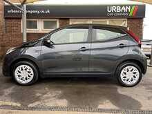Toyota AYGO VVT-i x-play - U3218