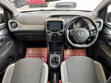 Toyota AYGO VVT-i x-play - U3218