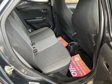Toyota AYGO VVT-i x-play - U3218