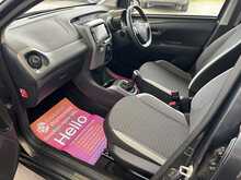 Toyota AYGO VVT-i x-play - U3218
