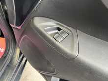 Toyota AYGO VVT-i x-play - U3218