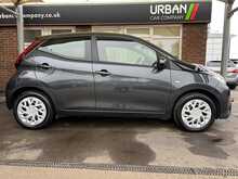 Toyota AYGO VVT-i x-play - U3218