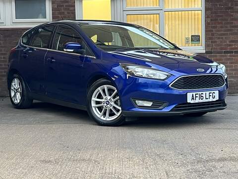 1.0T EcoBoost Zetec Hatchback 5dr Petrol Manual Euro 6 (s/s) (125 ps)