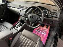 Skoda Superb TDI Laurin & Klement - U3241