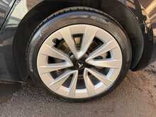 Tesla Model 3  - U3245