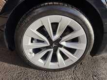 Tesla Model 3  - U3245