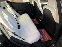 Tesla Model 3  - U3245