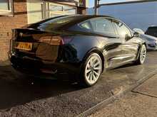 Tesla Model 3  - U3245