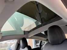 Tesla Model 3 Standard Range Plus - U3281