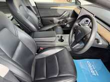 Tesla Model 3 Standard Range Plus - U3281