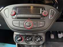 Vauxhall Corsa i Sting - U3289