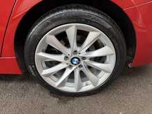 BMW 3 Series 330i Luxury - U3291