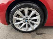 BMW 3 Series 330i Luxury - U3291