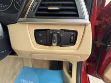 BMW 3 Series 330i Luxury - U3291