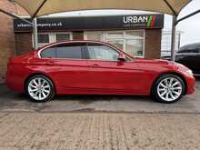 BMW 3 Series 330i Luxury - U3291