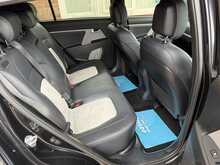 Kia Sportage CRDi EcoDynamics Black Edition - U3306