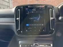 Volvo XC40 Plus - U3307