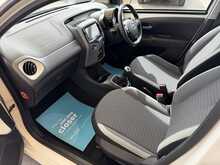 Toyota AYGO VVT-i x-trend - U3313