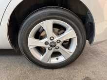 Toyota Auris D-4D TR - U3354