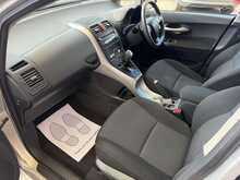 Toyota Auris D-4D TR - U3354