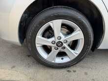 Toyota Auris D-4D TR - U3354