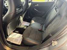 Mercedes-Benz GLA GLA180 AMG Line Edition - U3356