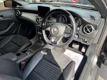 Mercedes-Benz GLA GLA180 AMG Line Edition - U3356
