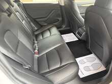Tesla Model 3  - U3357