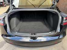Tesla Model 3  - U3361