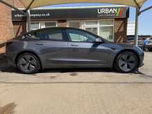 Tesla Model 3  - U3373