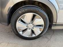 Hyundai KONA Premium - U3385